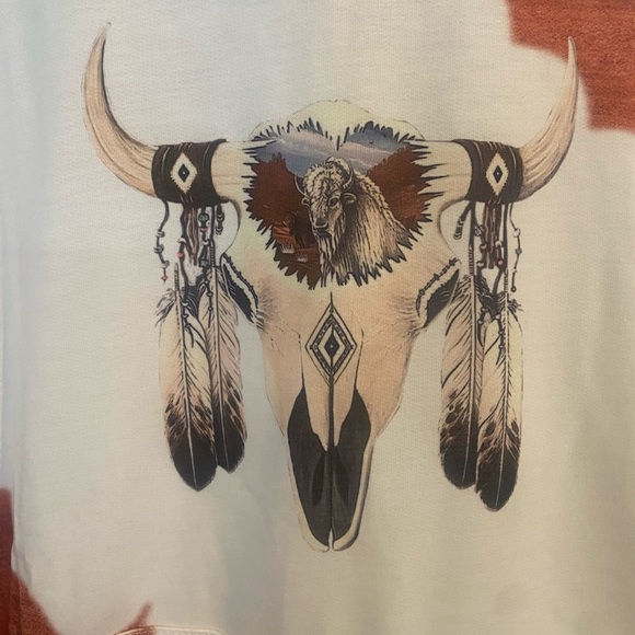 NWT Womans Lg Skull and Feather Hoodie - Picture 2 of 3